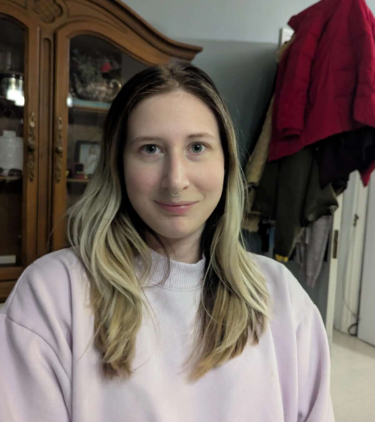 A portrait photograph of a woman (Image Source: Reddit | u/rickyk57)